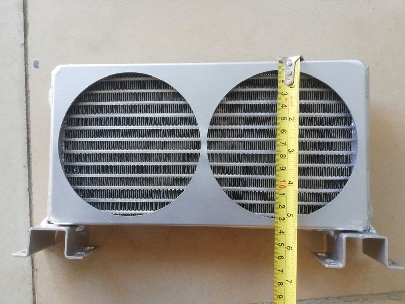 機(jī)箱散熱器